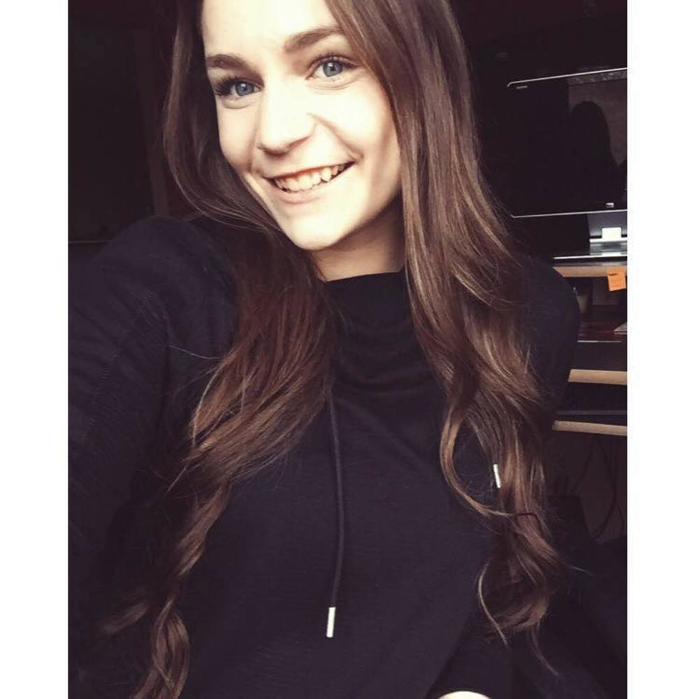 Meet your Posher, Danielle